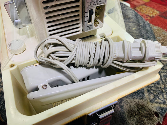 Janome 802 full genion condition complete accessories