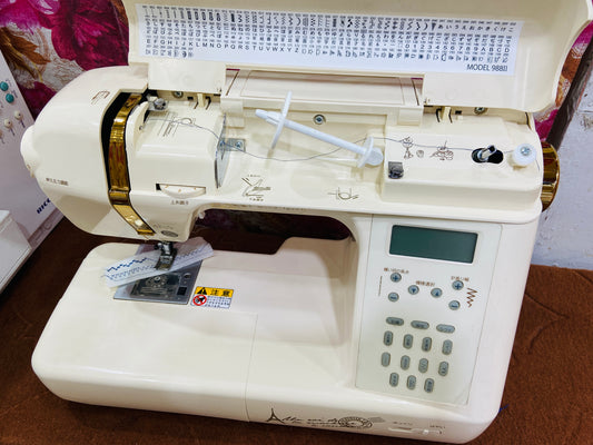 Avix sewing machine