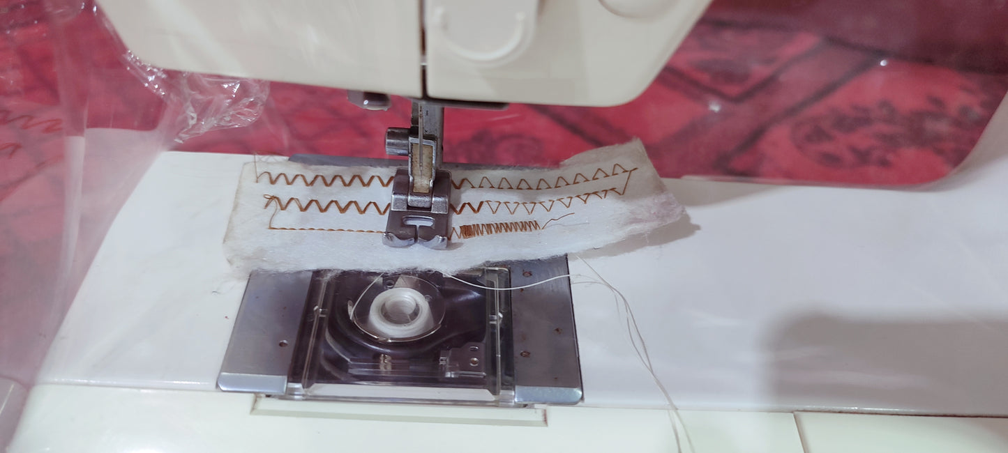 Singer Monica 5200 sewing machine