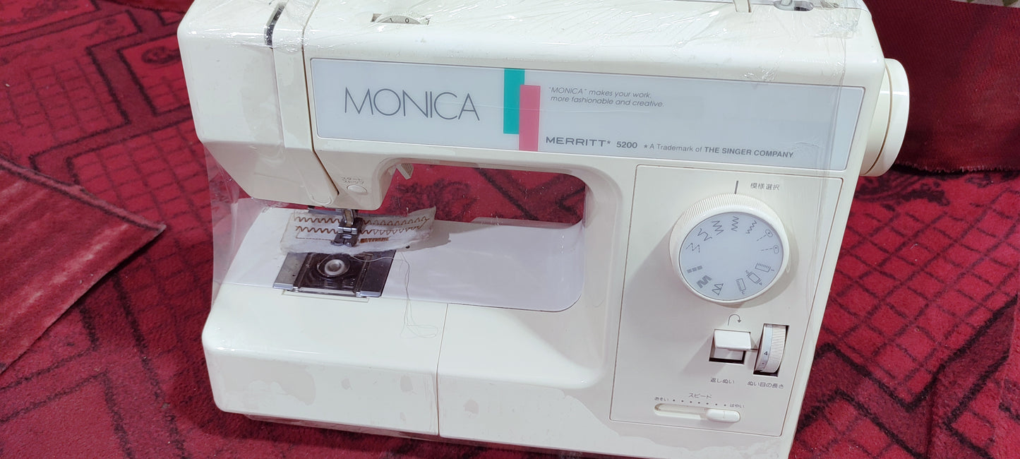 Singer Monica 5200 sewing machine